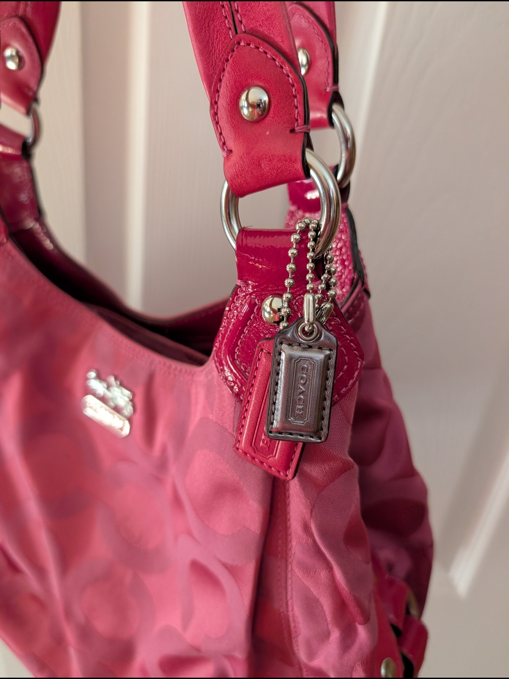 Coach Madison Op Art Maggie hobo bag hot pink jacquard fabric Y2K Rare Purse - Picture 7 of 10